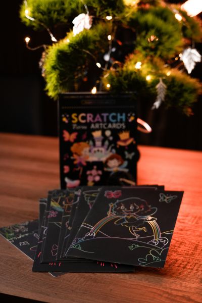 3 броя Двустранни книжки за оцветяване + ПОДАРЪК Флумастри 