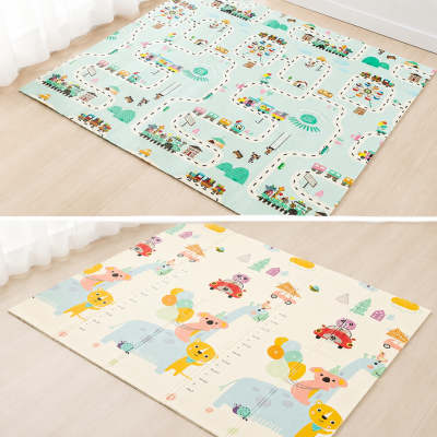 Бебешка кошара за игра 120×120 + 3 ПОДАРЪКА – Двулицево Килимче с XPE Пяна, ТОПКИ за игра и ДРЪЖКИ за изправяне| Просторна, безопасна и сгъваема кошара за бебе и малко дете, лесна за почистване, подходяща за дом и двор, изгодна цена