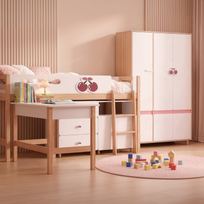 Комплект Детска Стая GINGER HOME CHERRY с Комбинирано Легло 90x200 см, Бюро, Скрин, Шкаф и Трикрилен Гардероб, Бяло, Розово и Натурално Дърво