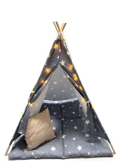 Детска Памучна Палатка GINGER HOME Little Stars, Типи, Сива със Звезди, 100% Памук, с Мека Подложка с Пълнеж, Възглавница и LED Лампички, 120x120x160 см